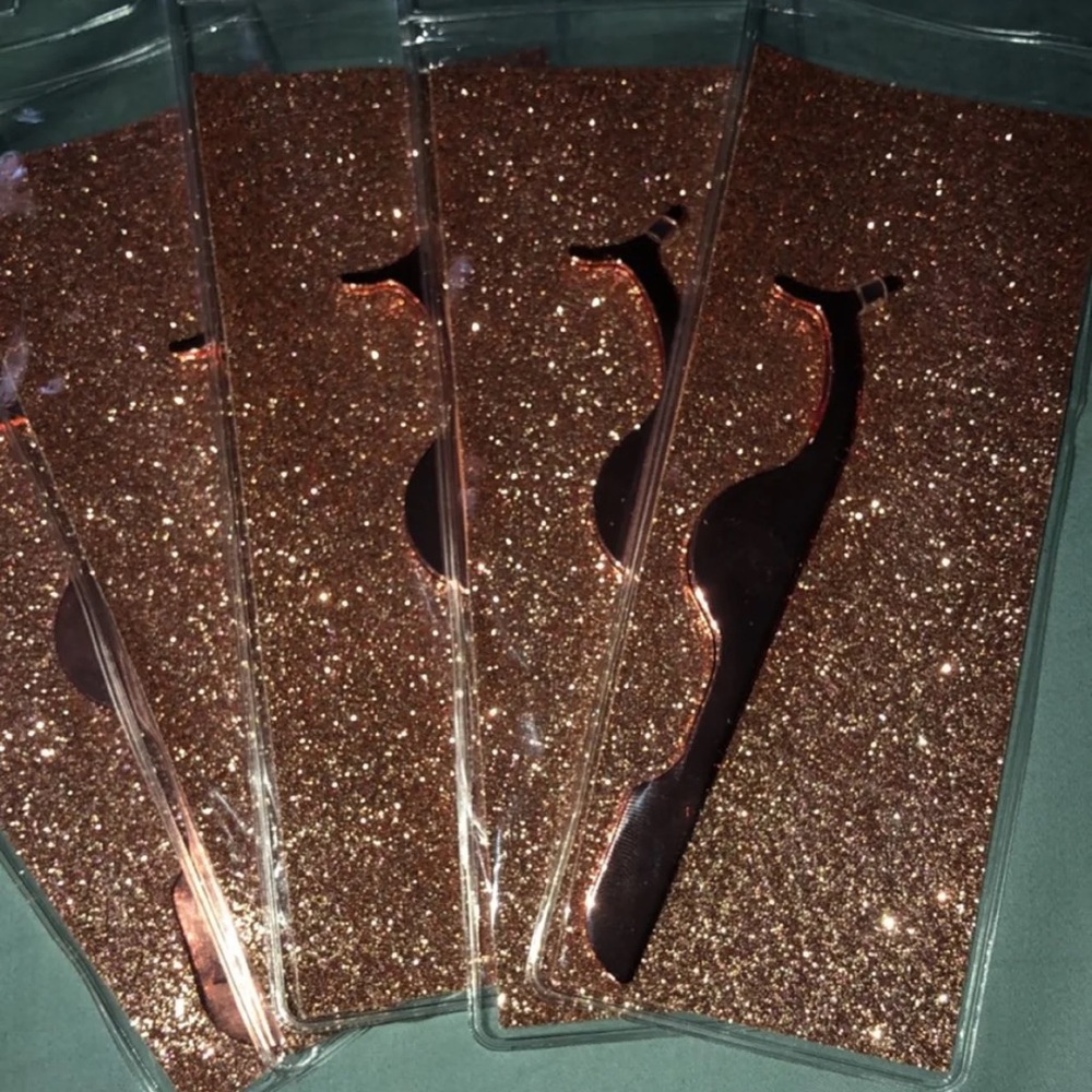 Rose gold applicators